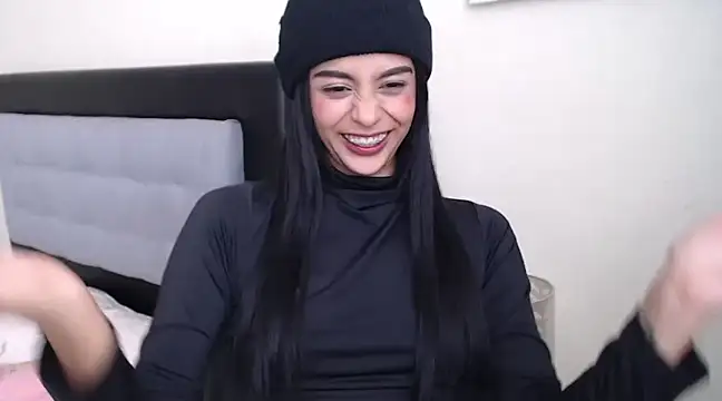 Snapshot of okunee chatting on February 11, 2025, 7:16 pm okunee online show from February 11, 2025, 7:16 pm