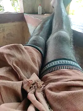 Snapshot of Shibuvyyyy chatting on November 16, 2025, 6:07 am Shibuvyyyy online show from November 16, 2025, 6:07 am