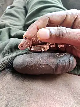 Snapshot of Shibuvyyyy chatting on October 24, 2025, 5:39 am Shibuvyyyy online show from October 24, 2025, 5:39 am