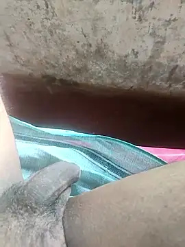 Snapshot of Shibuvyyyy chatting on November 11, 2025, 10:32 am Shibuvyyyy online show from November 11, 2025, 10:32 am