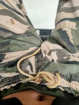 Snapshot of Shibuvyyyy chatting on November 15, 2025, 6:17 am Shibuvyyyy online show from November 15, 2025, 6:17 am