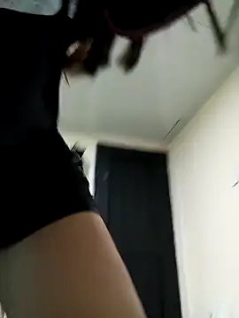 Snapshot of Sara_Brownx chatting on January 14, 2026, 3:43 am Sara Brownx online show from January 14, 2026, 3:43 am