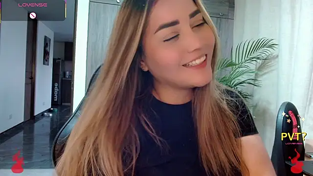 Snapshot of Lucia_star__ chatting on February 12, 2026, 10:31 pm Lucia star online show from February 12, 2026, 10:31 pm