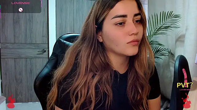 Snapshot of Lucia_star__ chatting on February 27, 2026, 1:44 pm Lucia star online show from February 27, 2026, 1:44 pm