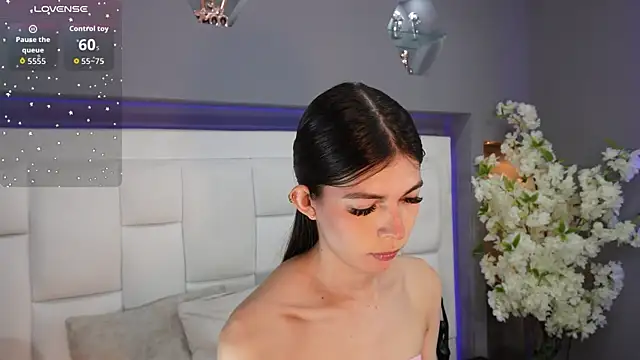 Snapshot of CuteAri chatting on January 6, 2026, 8:46 pm CuteAri online show from January 6, 2026, 8:46 pm