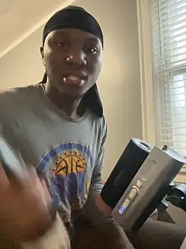 Festivitiesking1 online show from November 20, 2025, 1:01 pm