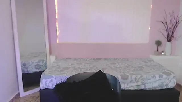 IvyBliss8 online show from March 28, 2026, 4:46 am