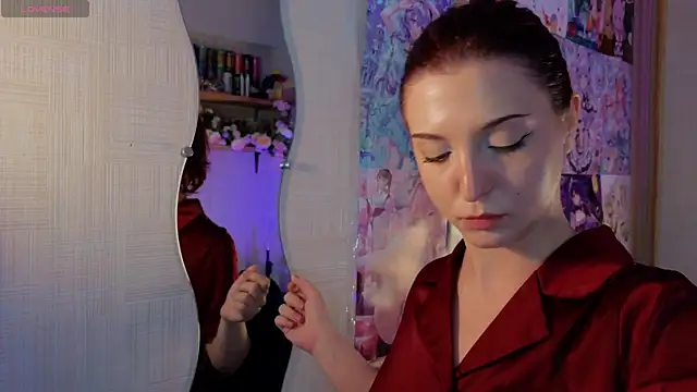 LisaVamp online show from July 15, 2026, 3:13 am