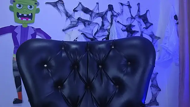 Snapshot of Agatha_humidity chatting on October 21, 2025, 5:29 am Agatha humidity online show from October 21, 2025, 5:29 am