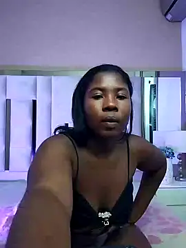 Snapshot of LaurennTyler chatting on December 20, 2024, 11:16 pm LaurennTyler online show from December 20, 2024, 11:16 pm
