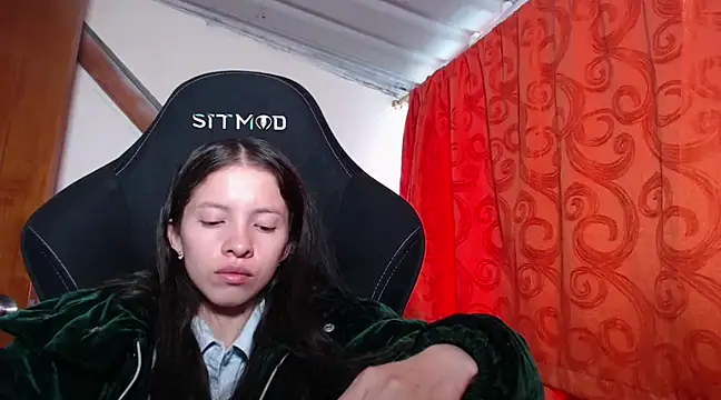 Snapshot of sweetdam12 chatting on March 10, 2025, 8:12 pm sweetdam12 online show from March 10, 2025, 8:12 pm