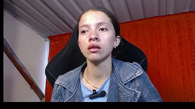 Snapshot of sweetdam12 chatting on March 19, 2025, 8:22 pm sweetdam12 online show from March 19, 2025, 8:22 pm