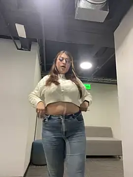 Snapshot of sweet_valery21 chatting on March 14, 2025, 2:41 pm sweet valery21 online show from March 14, 2025, 2:41 pm