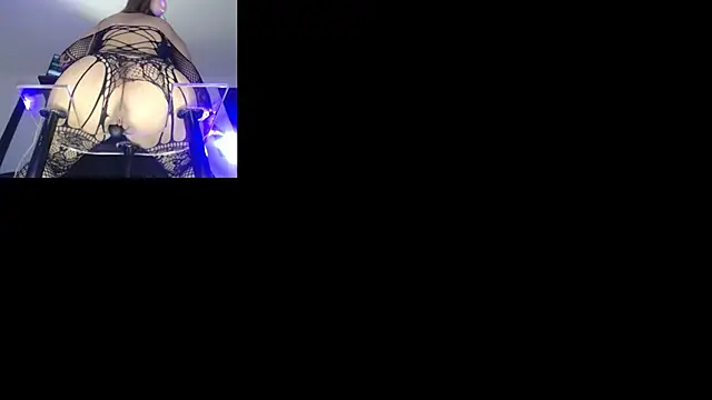 Snapshot of CamilaVegas_ chatting on April 14, 2026, 9:09 pm CamilaVegas online show from April 14, 2026, 9:09 pm