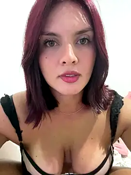 SabrinaVega online show from December 6, 2024, 10:46 pm