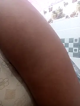 Snapshot of cute-mahek chatting on March 8, 2026, 3:43 am cute-mahek online show from March 8, 2026, 3:43 am