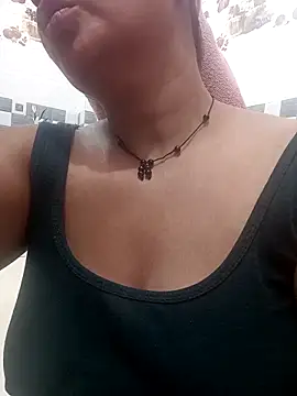 Snapshot of cute-mahek chatting on March 25, 2026, 9:30 am cute-mahek online show from March 25, 2026, 9:30 am