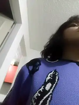 Snapshot of Stefanniacross chatting on February 28, 2026, 6:02 am Stefanniacross online show from February 28, 2026, 6:02 am