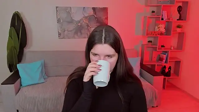 BonneyLove online show from February 25, 2026, 5:35 pm