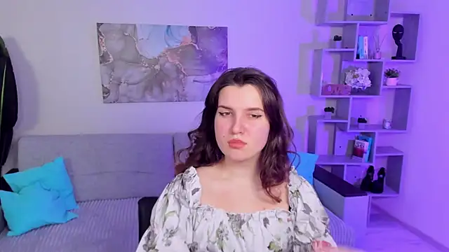 BonneyLove online show from February 12, 2026, 6:51 pm