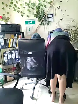 Snapshot of NAJWA-ARAB chatting on February 6, 2025, 5:09 pm NAJWA-ARAB online show from February 6, 2025, 5:09 pm