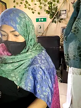 Snapshot of NAJWA-ARAB chatting on February 19, 2025, 2:44 pm NAJWA-ARAB online show from February 19, 2025, 2:44 pm