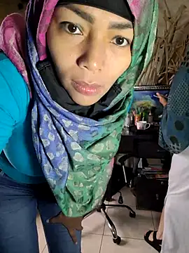 Snapshot of NAJWA-ARAB chatting on September 9, 2025, 2:15 pm NAJWA-ARAB online show from September 9, 2025, 2:15 pm