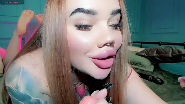 Aira vi online show from January 1, 2025, 4:50 pm