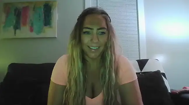 Snapshot of sunshinekisses chatting on February 13, 2025, 11:47 pm sunshinekisses online show from February 13, 2025, 11:47 pm