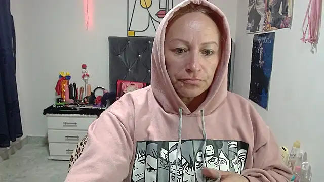 emperabigbootybigass online show from May 13, 2026, 12:23 pm