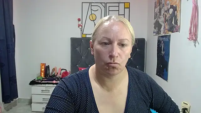 emperabigbootybigass online show from May 26, 2026, 12:36 pm