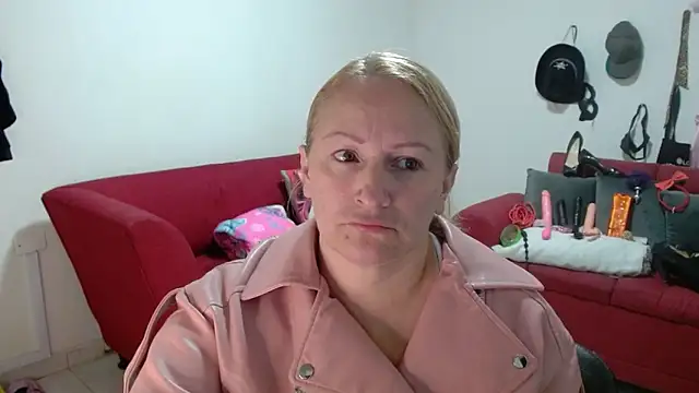 Snapshot of emperabigbootybigass chatting on February 17, 2026, 12:24 pm emperabigbootybigass online show from February 17, 2026, 12:24 pm