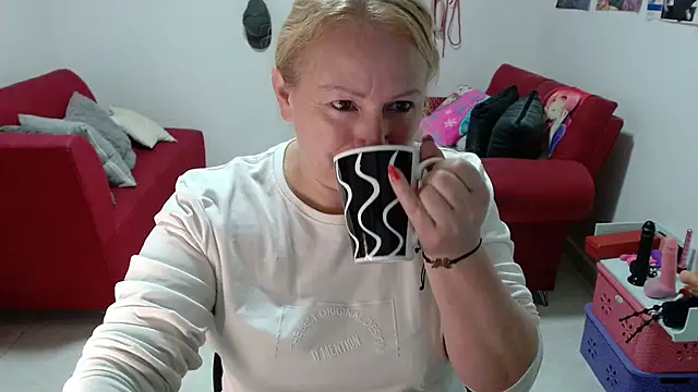 Snapshot of emperabigbootybigass chatting on January 14, 2026, 12:20 pm emperabigbootybigass online show from January 14, 2026, 12:20 pm