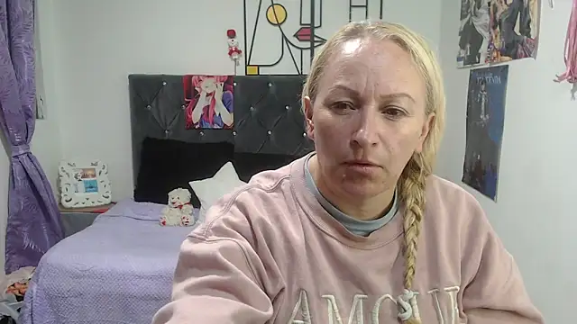 emperabigbootybigass online show from May 29, 2026, 12:22 pm