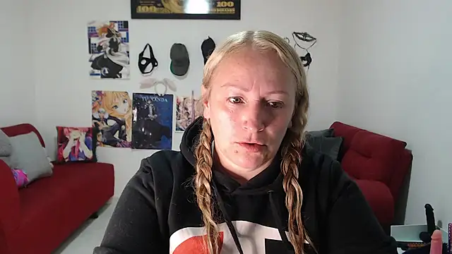 emperabigbootybigass online show from October 9, 2025, 12:28 pm