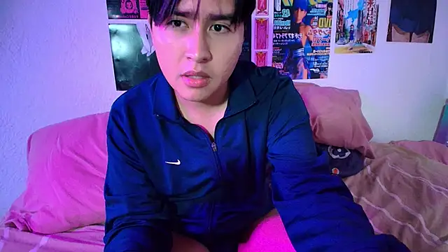 Snapshot of shinji-18 chatting on March 9, 2025, 12:10 am shinji-18 online show from March 9, 2025, 12:10 am