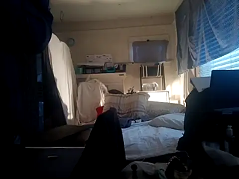 Snapshot of DevinToore chatting on November 13, 2025, 8:35 pm DevinToore online show from November 13, 2025, 8:35 pm