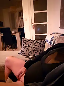 Snapshot of KnownObligation1 chatting on February 19, 2026, 1:24 am KnownObligation1 online show from February 19, 2026, 1:24 am