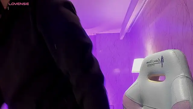 InnaraRoy online show from February 11, 2025, 7:48 pm