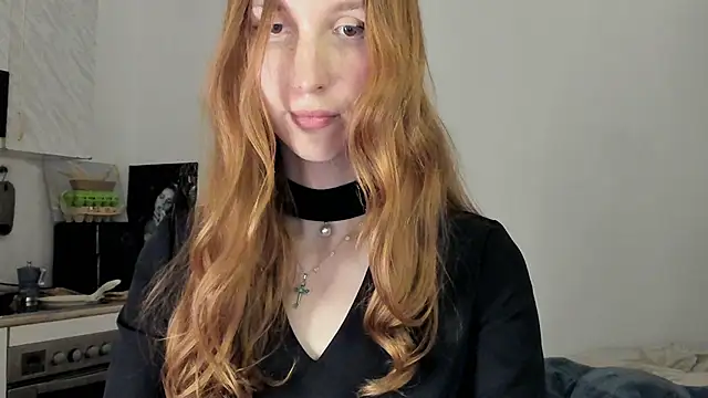 LisaIcon online show from February 12, 2026, 8:41 pm