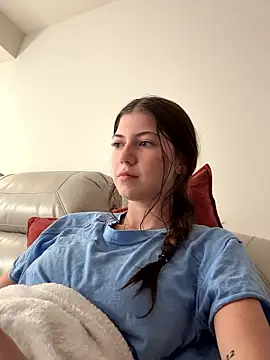 Snapshot of emilycoco chatting on January 11, 2026, 11:33 pm emilycoco online show from January 11, 2026, 11:33 pm