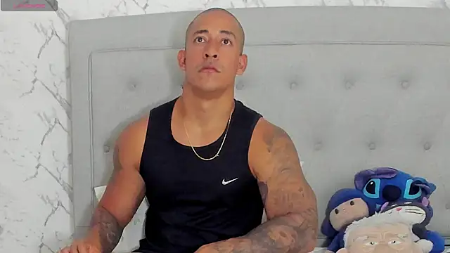 luigiferrara online show from May 26, 2026, 9:24 pm