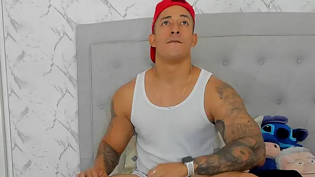 luigiferrara online show from November 23, 2025, 5:45 pm