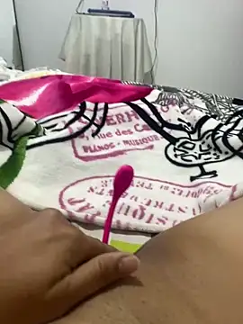 Snapshot of ANYLU19 chatting on January 4, 2025, 3:18 am ANYLU19 online show from January 4, 2025, 3:18 am