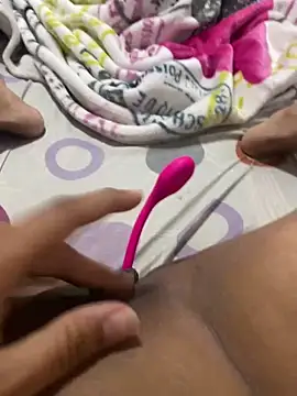 Snapshot of ANYLU19 chatting on January 19, 2025, 3:39 am ANYLU19 online show from January 19, 2025, 3:39 am