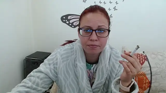 Snapshot of LadyHellene chatting on April 10, 2026, 10:11 am LadyHellene online show from April 10, 2026, 10:11 am