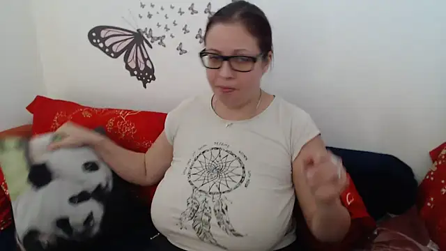 Snapshot of LadyHellene chatting on March 6, 2025, 10:20 am LadyHellene online show from March 6, 2025, 10:20 am