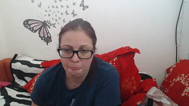 Snapshot of LadyHellene chatting on February 25, 2025, 1:43 pm LadyHellene online show from February 25, 2025, 1:43 pm