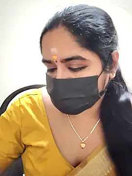 Snapshot of rani_deepa chatting on December 4, 2025, 3:33 pm rani deepa online show from December 4, 2025, 3:33 pm