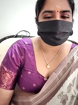 Snapshot of rani_deepa chatting on December 21, 2025, 11:01 am rani deepa online show from December 21, 2025, 11:01 am